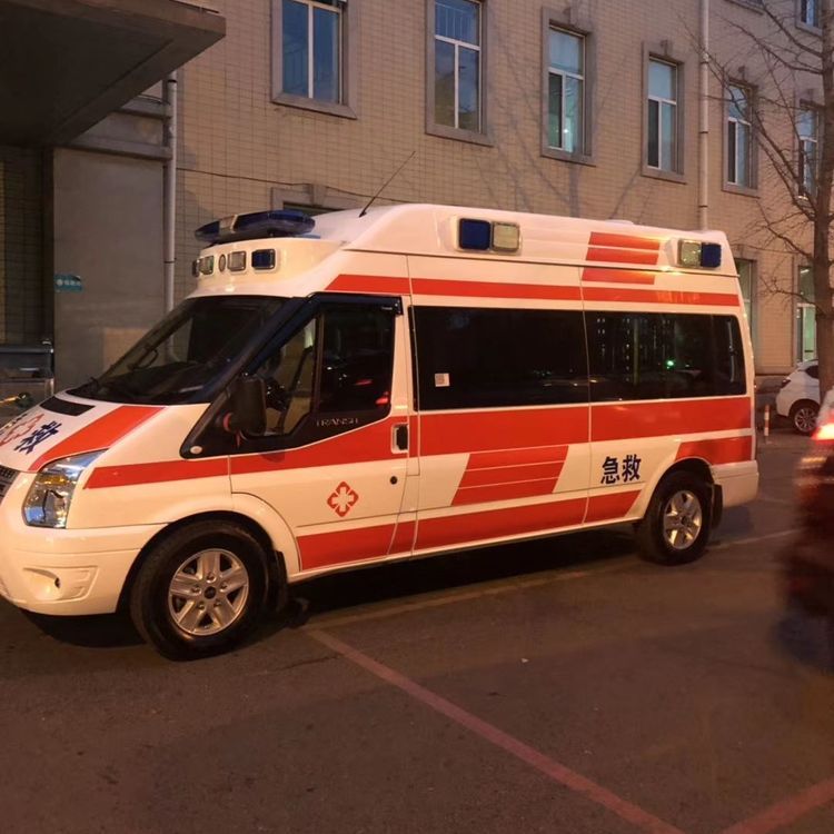 类乌齐夜间租赁救护车护送病人转院：安全转运的 8 大核心注意事项